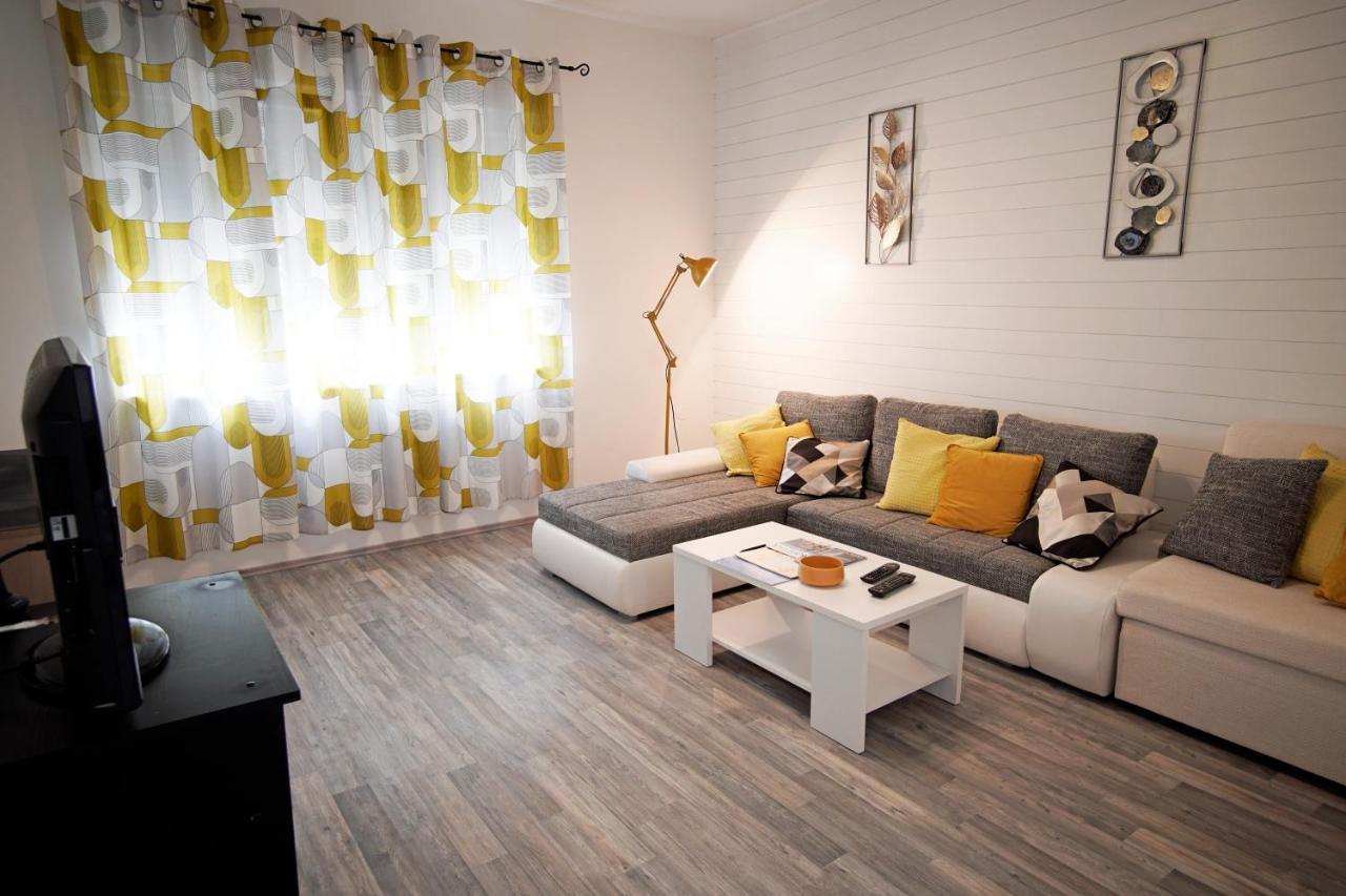 House - Apartman Sarah Kaštela المظهر الخارجي الصورة